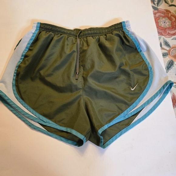 Nike Olive Green Athletic Shorts - Picture 1 of 3